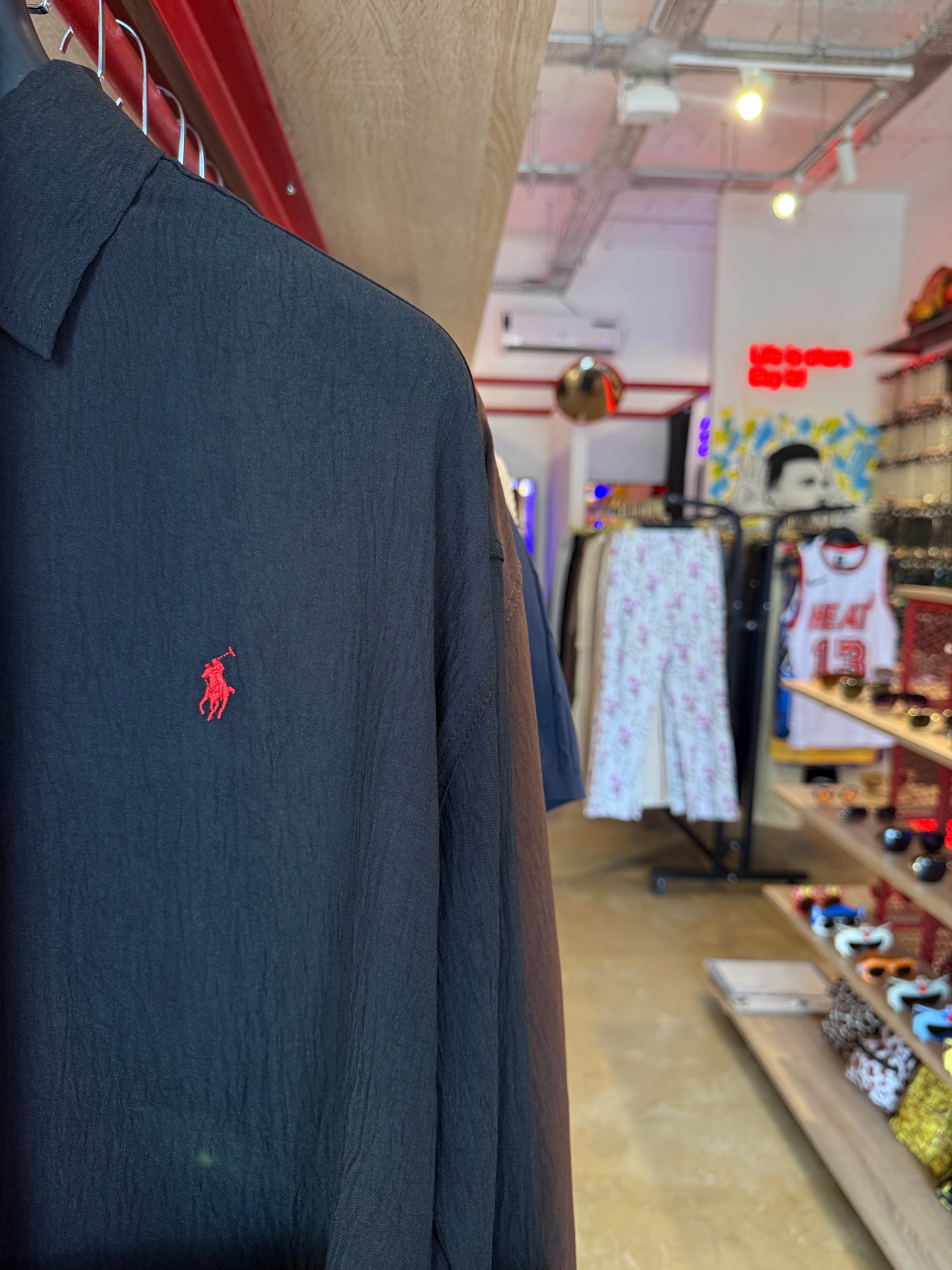 الاستيراد والتوريد